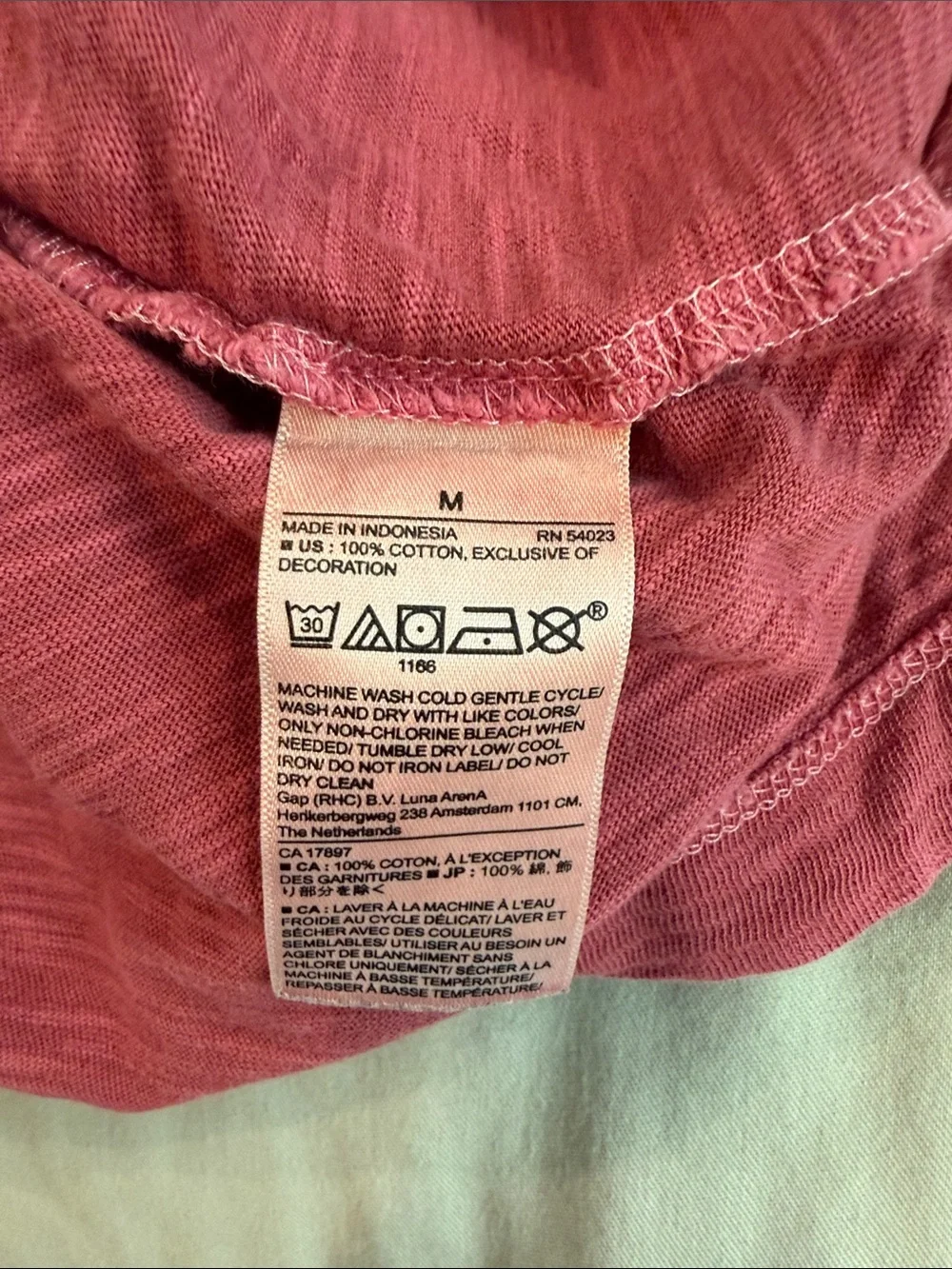 Banana Republic Men's Short Sleeve Pocket Tee in Dusty Berry